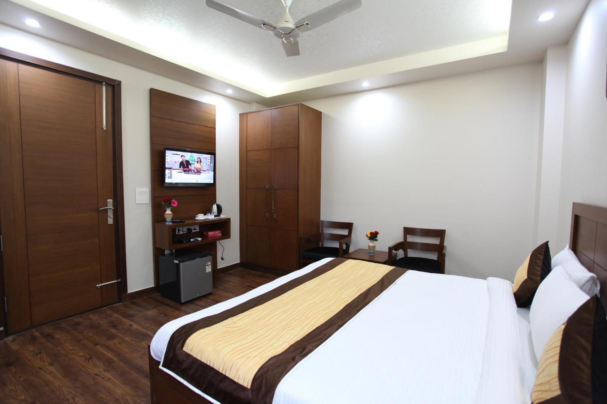 Hotel Hc Grand New Delhi Eksteriør billede